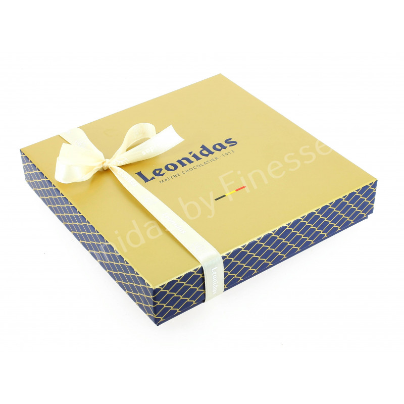 Coffret Manons garni de 340 g de chocolats Leonidas